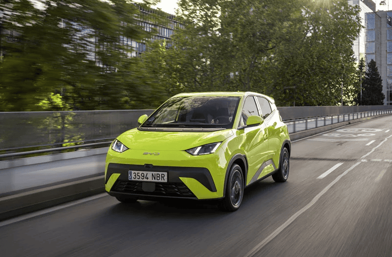 2025 BYD Dolphin Surf Al Volante 16 e1750231738203