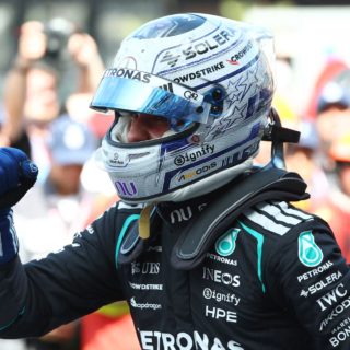 Antonelli celebra la pole F1 Mónaco